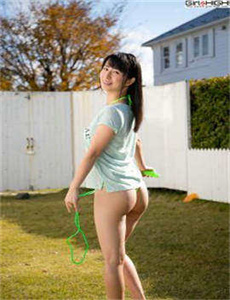 《狠狠做五月深爱婷婷》